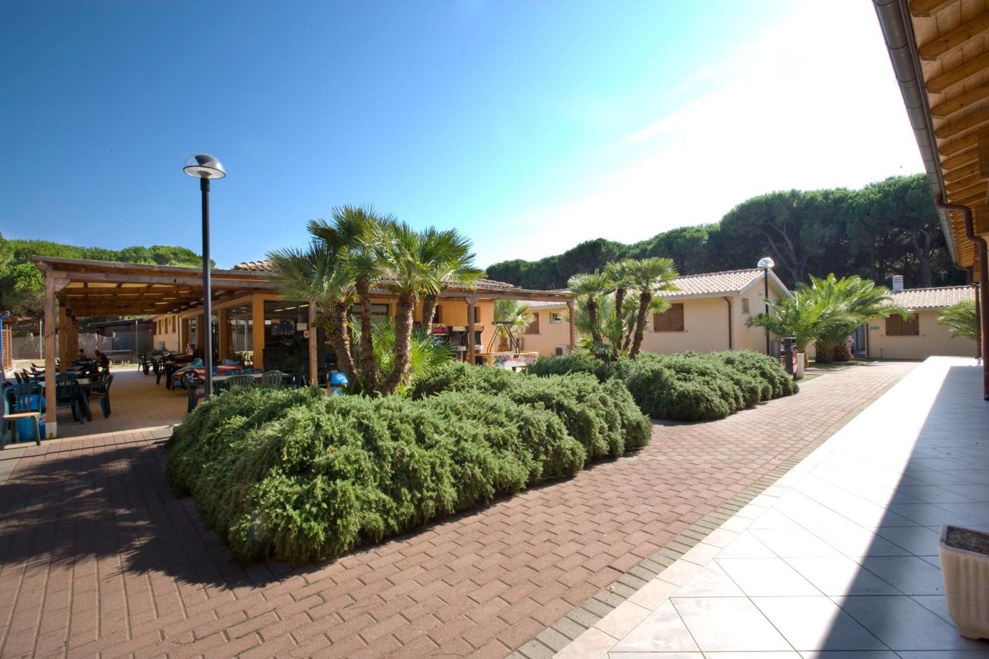 Village Golfo degli Etruschi Albinia Exterior foto