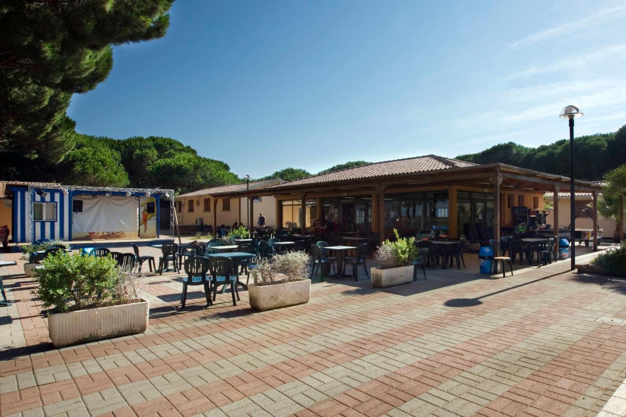 Village Golfo degli Etruschi Albinia Exterior foto